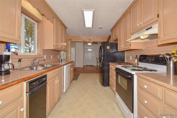 883 Abrams Road