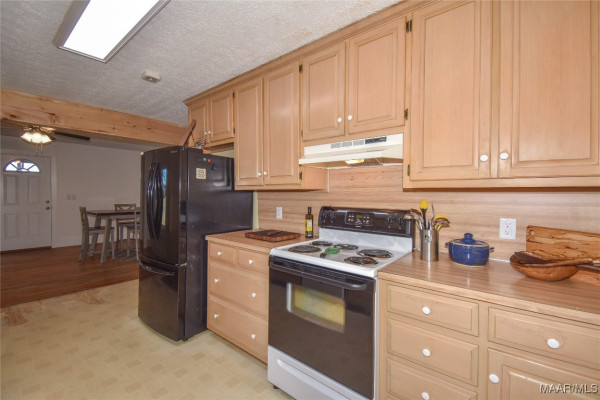 883 Abrams Road