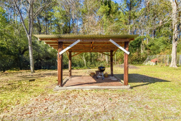 883 Abrams Road