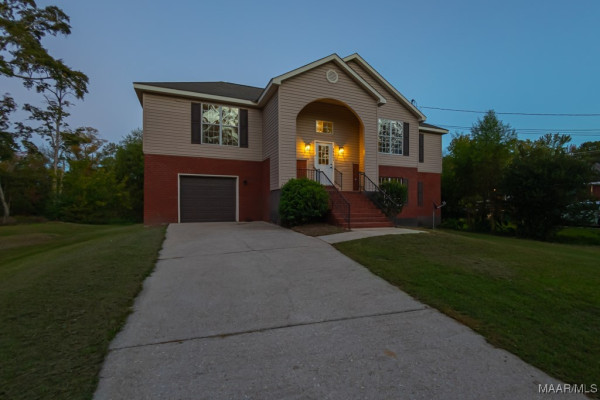 5860 PINELEAF Drive
