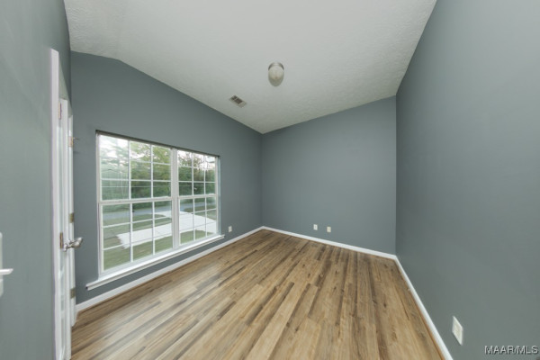 5860 PINELEAF Drive