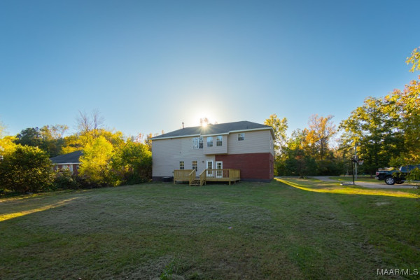 5860 PINELEAF Drive