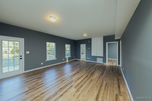 5860 PINELEAF Drive