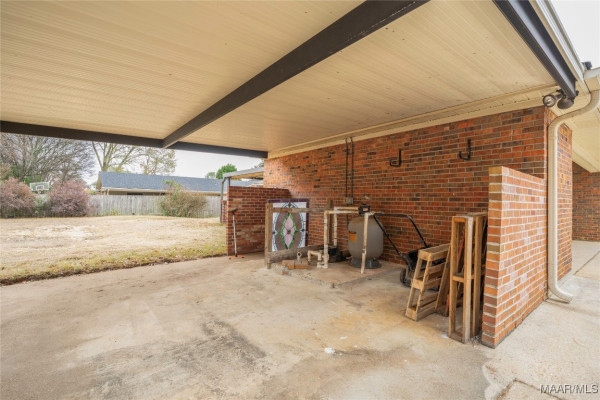425 County Downs Road