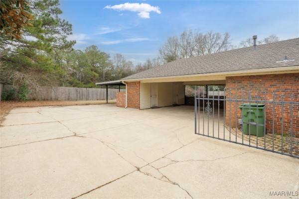 425 County Downs Road