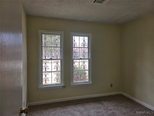 4431 LAWNWOOD Drive
