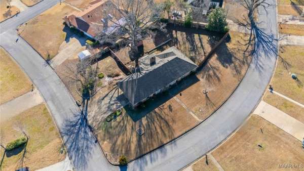 7038 Brassie Bend