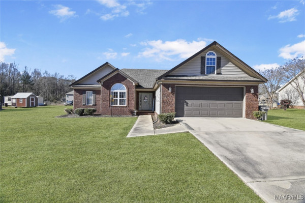 35 County Road 1020 .