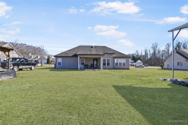 35 County Road 1020 .
