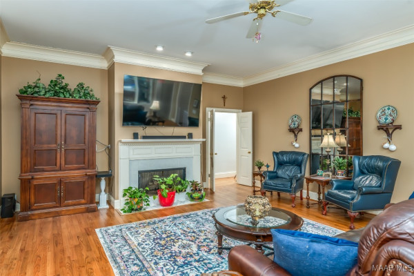 9846 Wynchase Circle