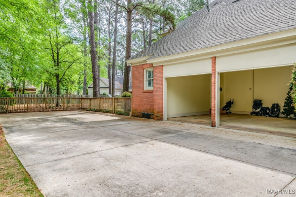 9846 Wynchase Circle