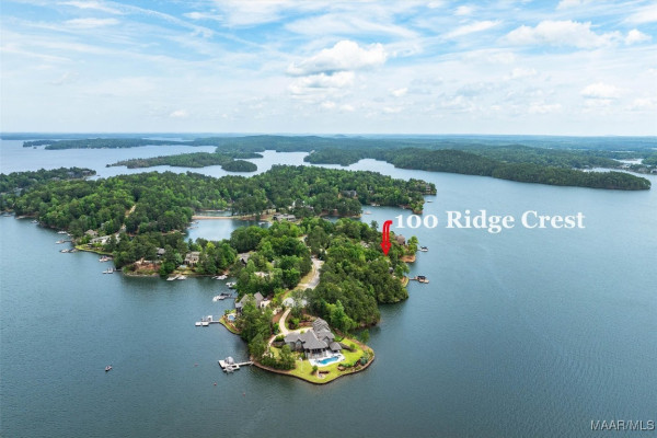 100 Ridge Crest Crest