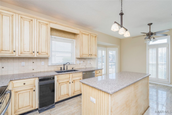 8543 Plantation Ridge Road