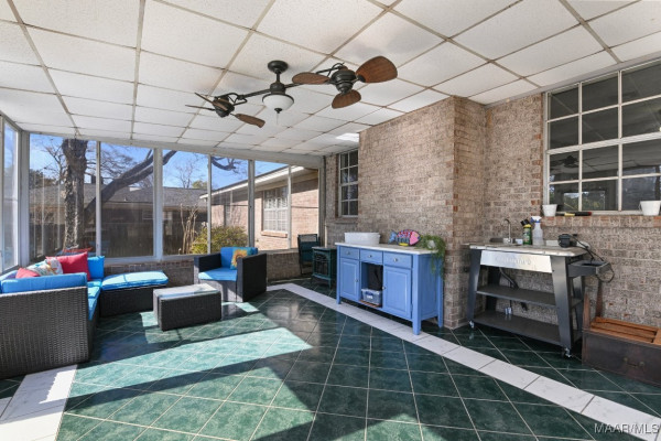 163 Poplar Street