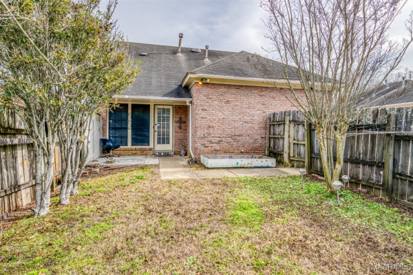 1604 SALISBURY Drive