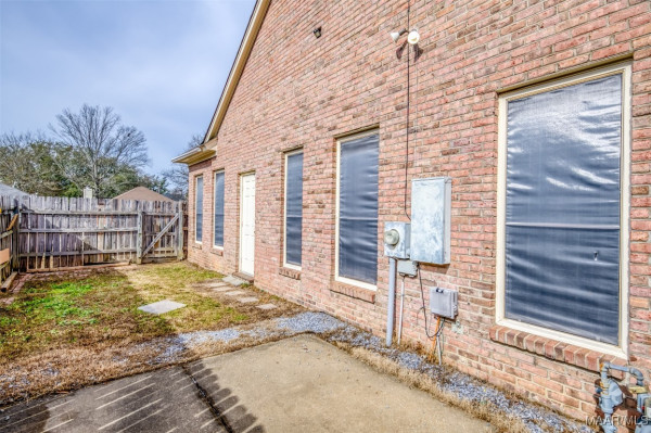 1604 SALISBURY Drive