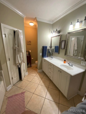 325 Maribeth Loop