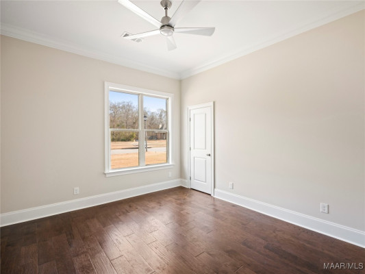 8216 Tuscany Manor