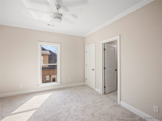 8216 Tuscany Manor