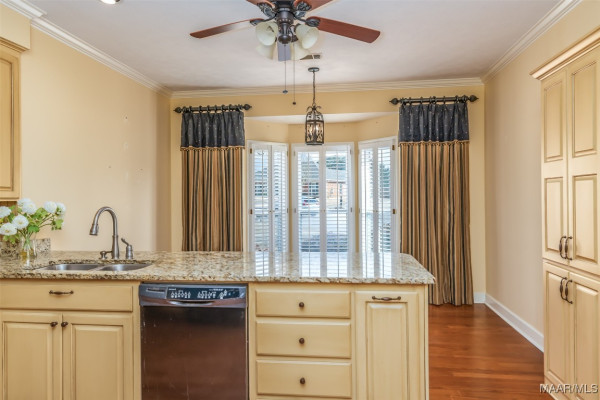 8407 Harvest Hill Court