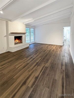 2412 Hermitage Drive