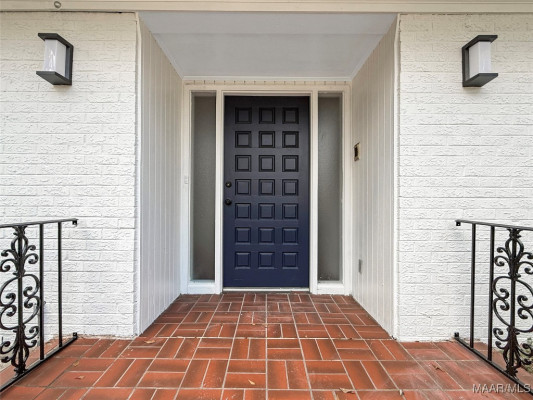 2412 Hermitage Drive