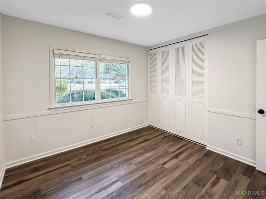 2412 Hermitage Drive