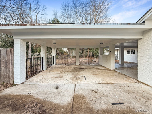 2412 Hermitage Drive