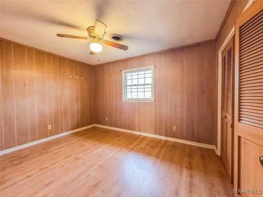 6120 Dogwood Circle