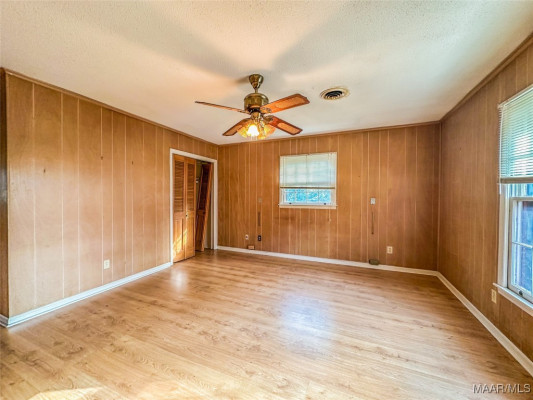 6120 Dogwood Circle