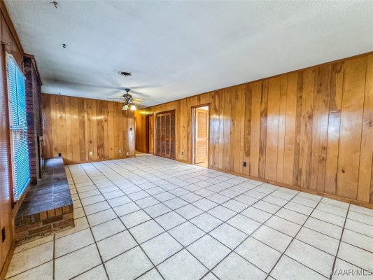 6120 Dogwood Circle
