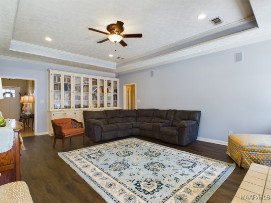 210 Hickory Place