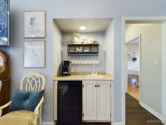 210 Hickory Place