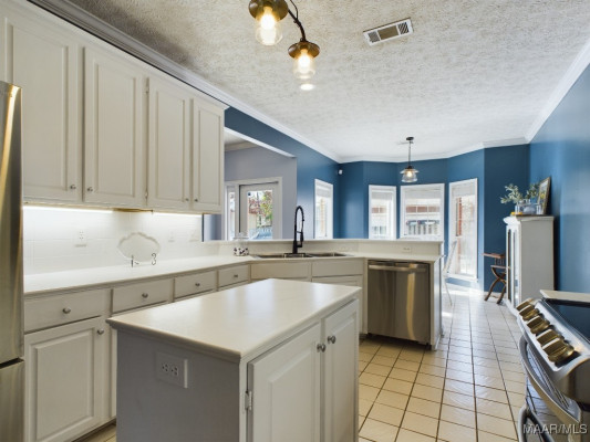 210 Hickory Place