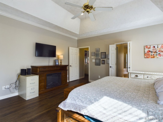 210 Hickory Place