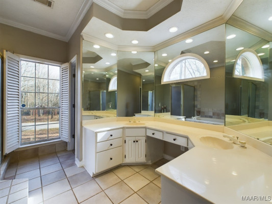210 Hickory Place