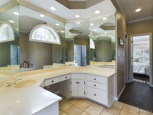 210 Hickory Place