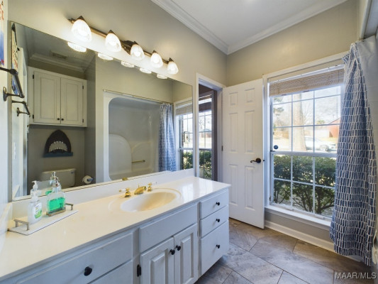 210 Hickory Place