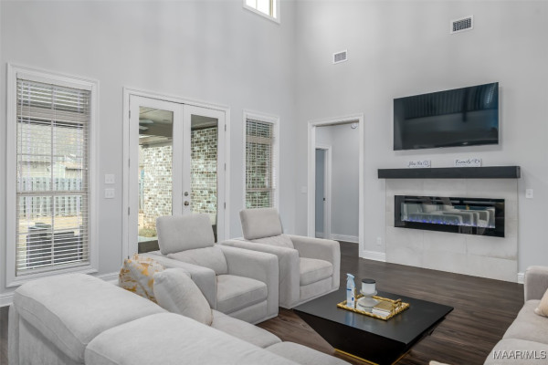 8919 Register Ridge