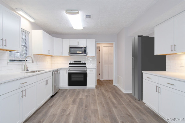 6307 Willow Glen Drive