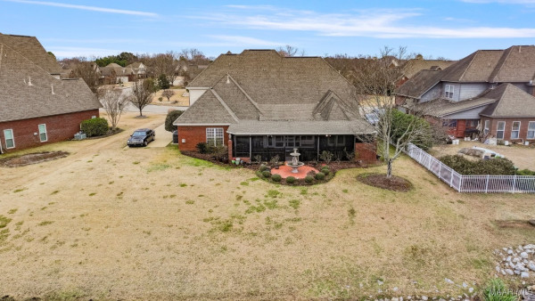 8490 ROCKBRIDGE Circle