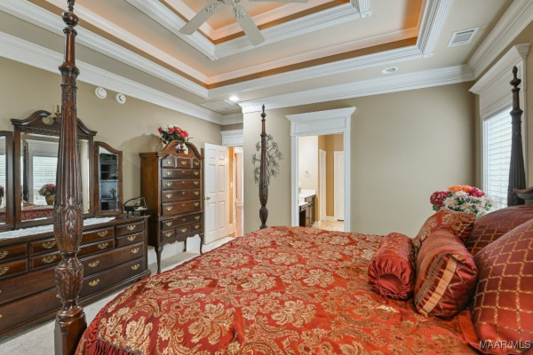 8490 ROCKBRIDGE Circle