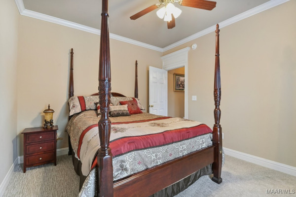 8490 ROCKBRIDGE Circle