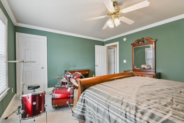 8490 ROCKBRIDGE Circle