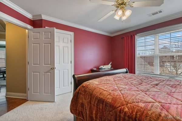 8490 ROCKBRIDGE Circle