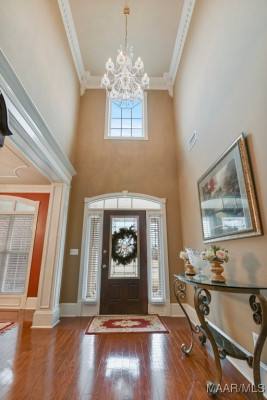 8490 ROCKBRIDGE Circle