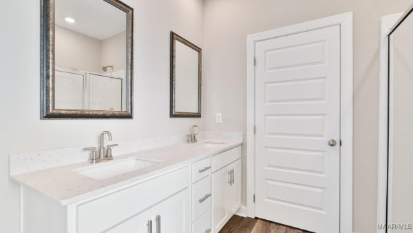 3707 Donigle Park