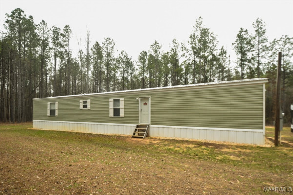 1890 Highway 82 . W