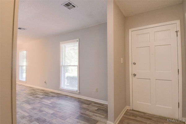 1424 Pine Ridge Road