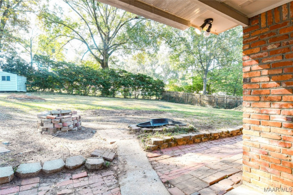 1424 Pine Ridge Road